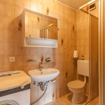 Apartment Casa Elena *